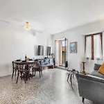 Casa Piazzetta - Wifi & A-c Apartment *
